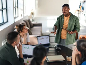 Effective Steps to Develop Leadership Skills in the Modern Workplace